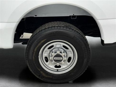 Used 2023 Ford F250 XL w/ XL Chrome Package RWD image 29