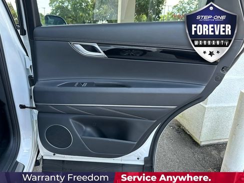 Used 2025 Genesis GV80 2.5T Standard AWD/4WD image 33