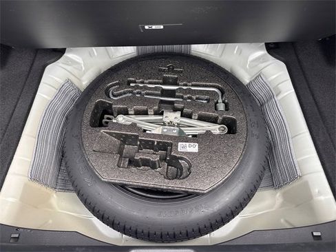 Used 2024 Honda Civic Touring image 29