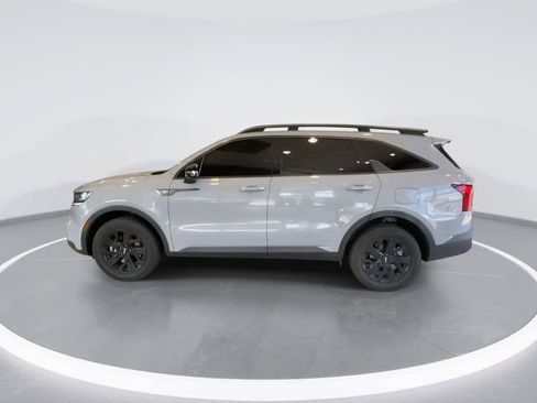 Used 2022 Kia Sorento S w/ Panoramic Sunroof Package AWD/4WD image 5