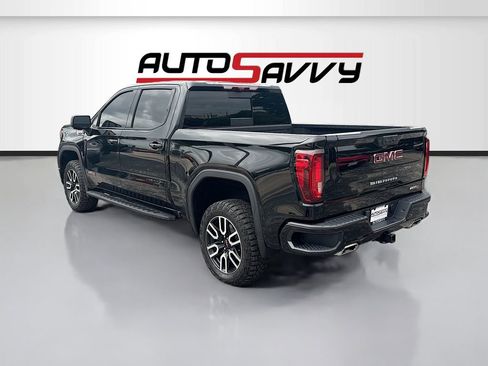 Used 2024 GMC Sierra 1500 AT4 w/ Technology Package AWD/4WD image 5