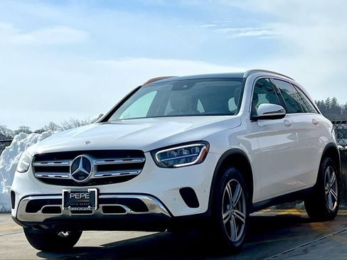 Used 2022 Mercedes-Benz GLC 300 4MATIC image 4