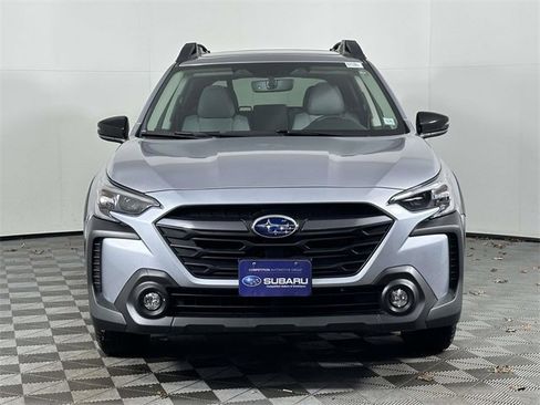 Certified 2025 Subaru Outback Premium image 6