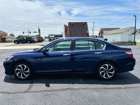 Used 2016 Honda Accord EX image 4
