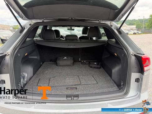 Used 2022 Volkswagen Atlas Cross Sport SE w/ Panoramic Sunroof Package FWD image 20