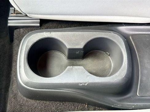 Used 2023 Toyota Highlander Bronze Edition image 29