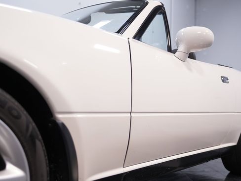 Used 1994 MAZDA MX-5 Miata image 18