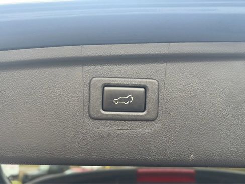 Used 2018 Subaru Outback 3.6R Limited image 42