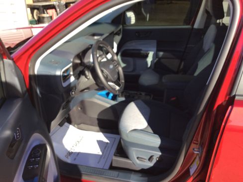 New 2025 Ford Maverick XLT w/ XLT Luxury Package image 8