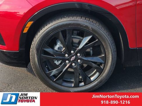 Used 2021 Chevrolet Blazer RS w/ Enhanced Convenience Package FWD image 14