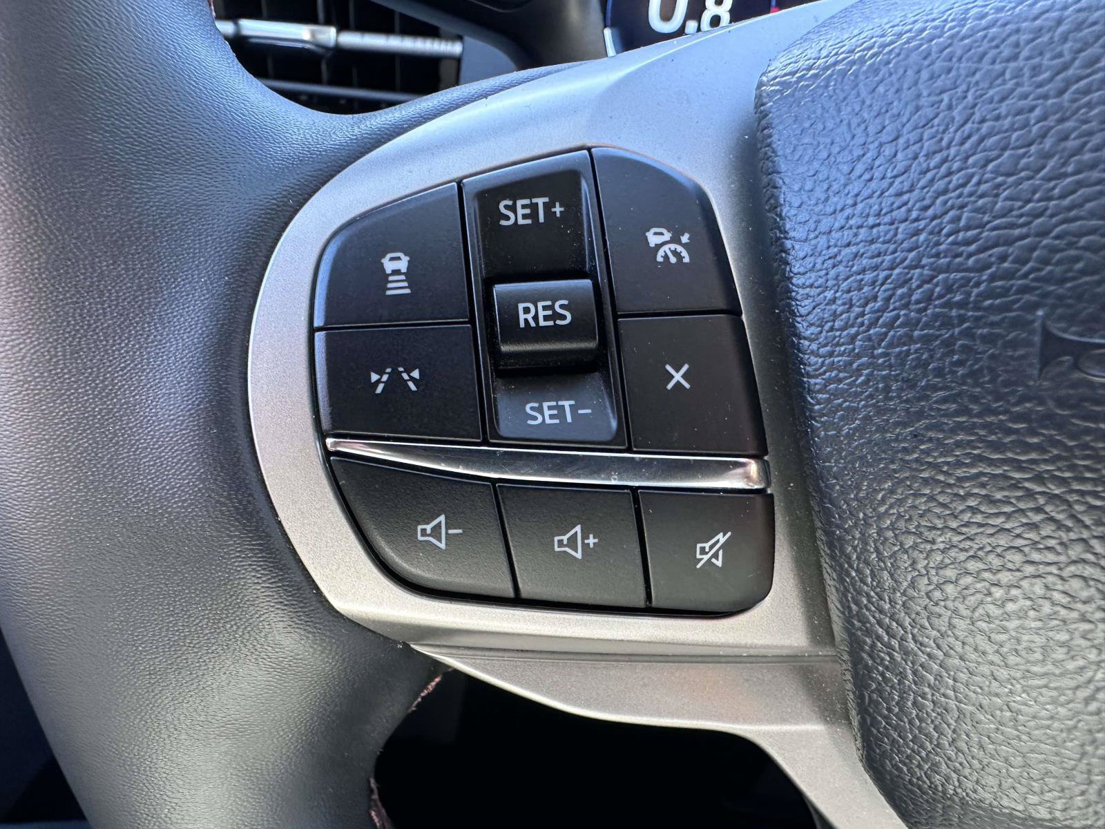 Used 2026 Ford Explorer Active w/ Active Comfort Package AWD/4WD image 17