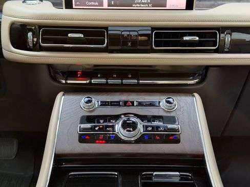 Used 2023 Lincoln Aviator Reserve w/ Equipment Group 201A image 20