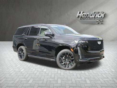 Used 2023 Cadillac Escalade Sport w/ LPO, ONYX Package AWD/4WD image 2