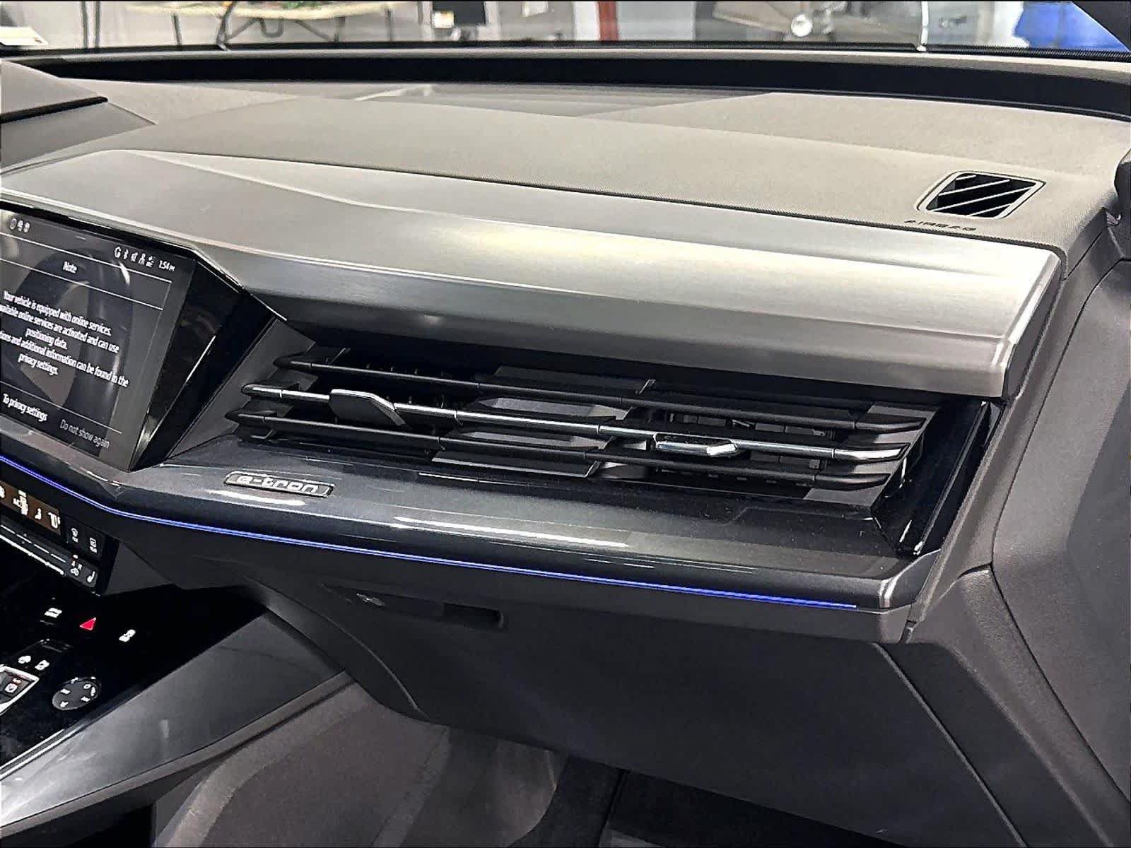 Used 2023 Audi Q4 e-tron Premium Plus AWD/4WD image 17