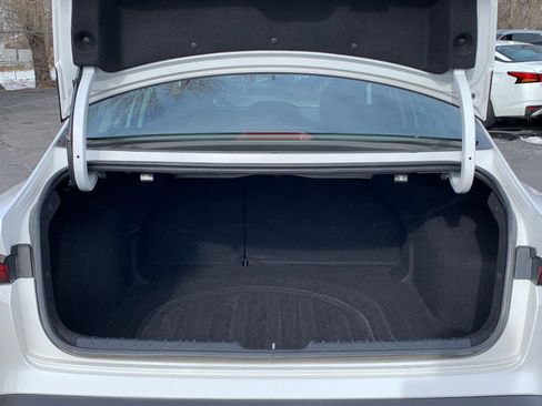 Used 2025 Kia K4 LXS image 30