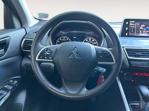 Used 2020 Mitsubishi Eclipse Cross LE AWD/4WD image 12