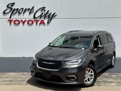 Used 2021 Chrysler Pacifica Touring-L