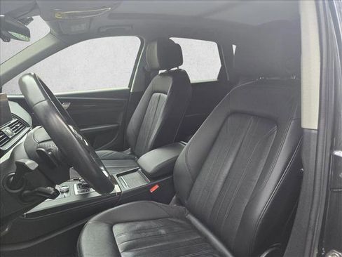 Used 2020 Audi Q5 2.0T Premium Plus w/ Premium Plus Package image 12