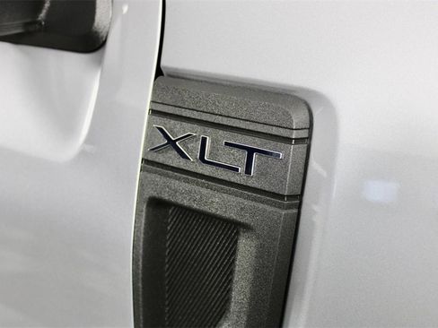 Used 2024 Ford Maverick XLT w/ XLT Luxury Package image 10