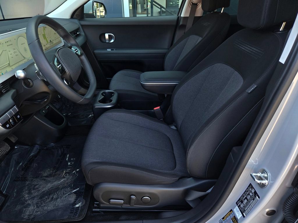 Used 2024 Hyundai Ioniq 5 SE RWD image 18