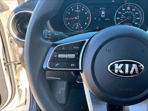 Used 2020 Kia Forte LXS image 11