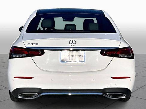 Used 2022 Mercedes-Benz E 350 Sedan image 5