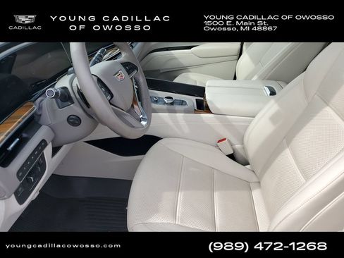 Used 2023 Cadillac Escalade Premium Luxury Platinum w/ Heavy-Duty Trailer Package AWD/4WD image 8