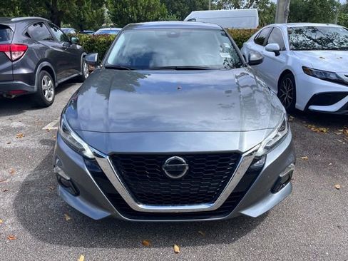 Used 2021 Nissan Altima 2.5 SL FWD image 2