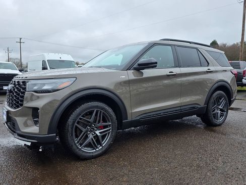 New 2026 Ford Explorer ST-Line w/ ST-Line Street Pack image 1