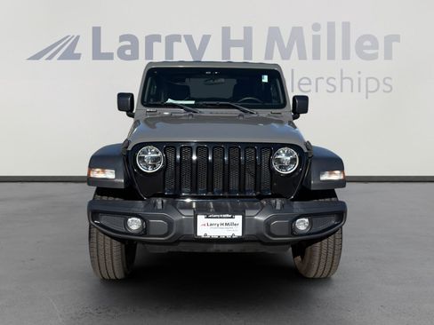 Used 2021 Jeep Wrangler Willys AWD/4WD image 9