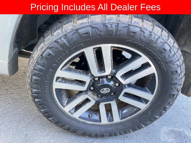 Used 2014 Toyota 4Runner Limited AWD/4WD image 4