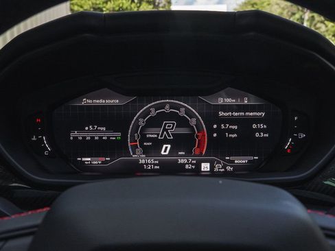 Used 2023 Lamborghini Urus Performante image 16