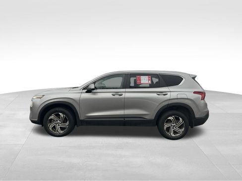 Used 2022 Hyundai Santa Fe SE image 2