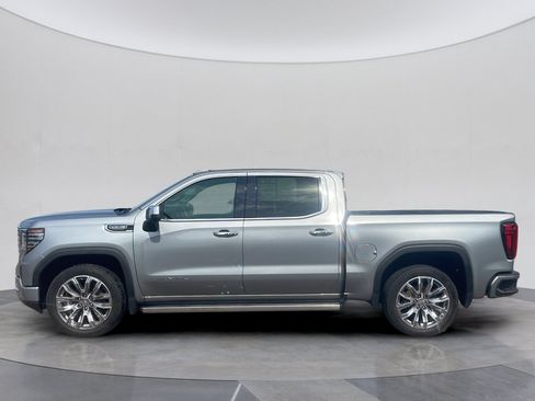Used 2023 GMC Sierra 1500 Denali w/ Denali Reserve Package AWD/4WD image 2