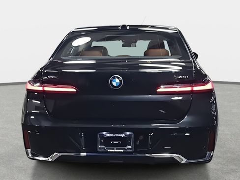New 2026 BMW 740i xDrive w/ Executive Package image 6