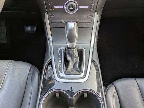 Used 2016 Ford Edge Titanium image 19