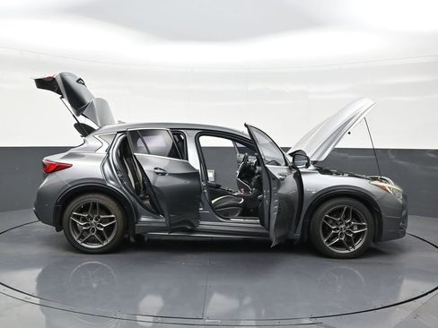 Used 2019 INFINITI QX30 Sport w/ Cargo Package FWD image 30