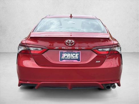 Used 2024 Toyota Camry SE FWD image 6