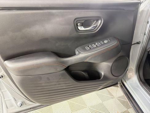 Certified 2025 Honda HR-V Sport image 13