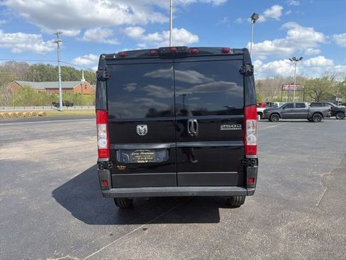 Used 2024 RAM ProMaster 2500 image 8