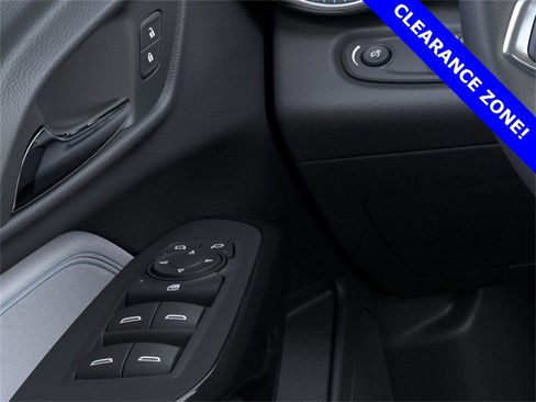New 2025 Chevrolet Trax LT w/ Driver Confidence Package image 22