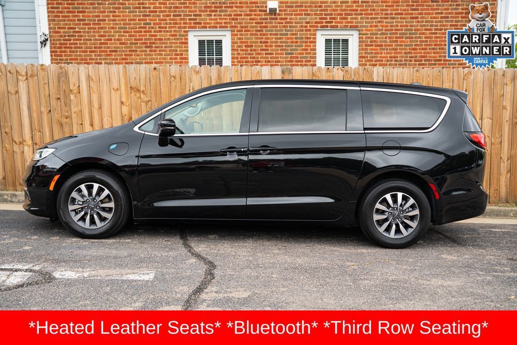 Used 2024 Chrysler Pacifica Limited FWD image 10