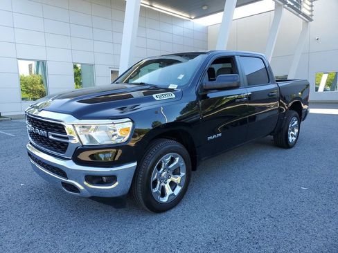 Used 2022 RAM 1500 Big Horn AWD/4WD image 2
