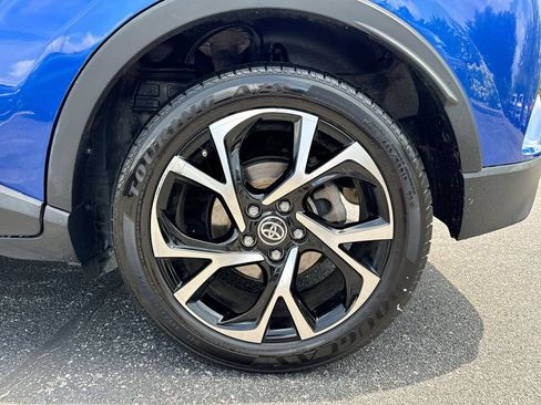 Used 2020 Toyota C-HR XLE FWD image 26