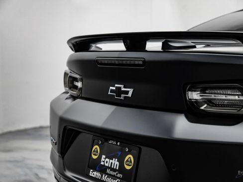 Used 2024 Chevrolet Camaro ZL1 RWD image 20