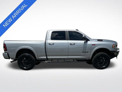 Used 2022 RAM 2500 Laramie w/ Night Edition AWD/4WD image 2