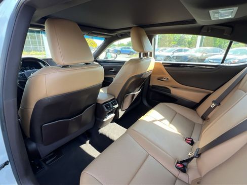 Used 2021 Lexus ES 350 w/ Premium Package image 27