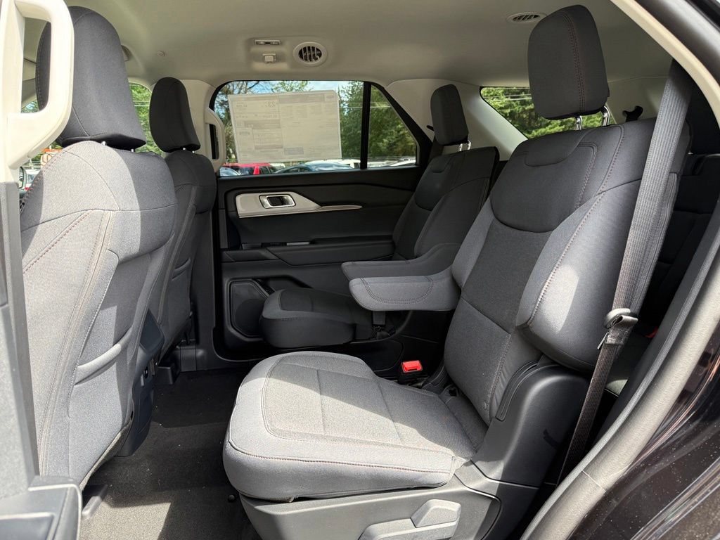 New 2026 Ford Explorer Active AWD/4WD image 11