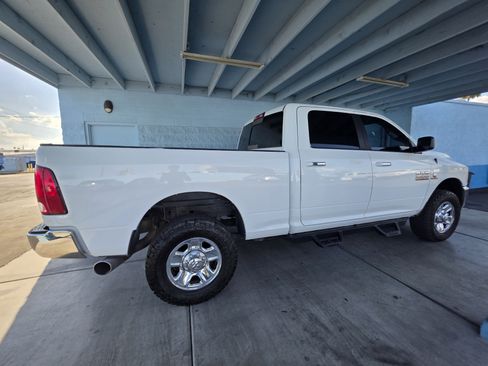 Used 2016 RAM 2500 SLT AWD/4WD image 2