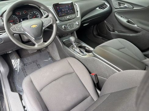 Used 2025 Chevrolet Malibu LT FWD image 17